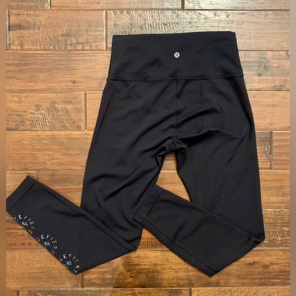 lululemon athletica Pants - Lululemon Fierce 45 High Waisted Leggings - Size 8